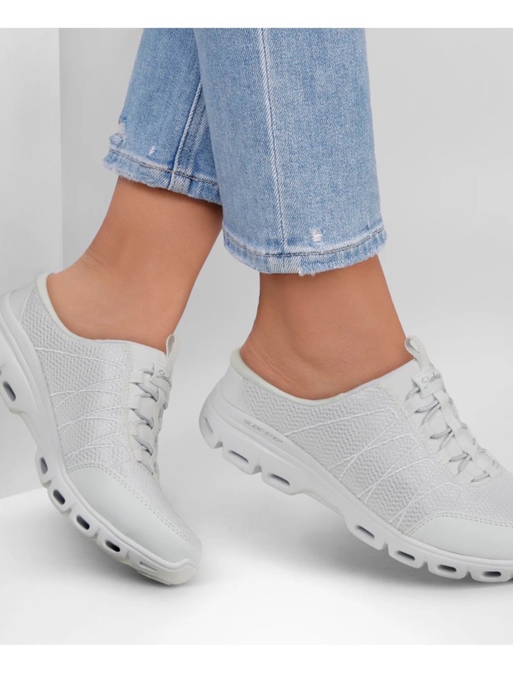 Skechers Women’s Relaxed Fit: Glide-Step Comfort